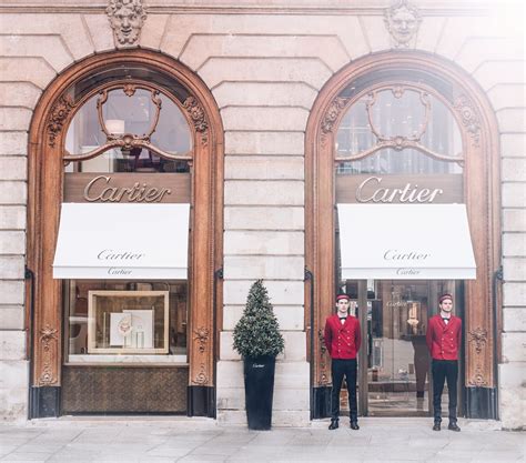 Boutique Cartier Paris .